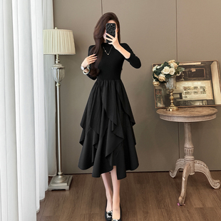 赫本风黑色拼接荷叶边不规则设计连衣裙女2025年秋冬气质收腰显瘦