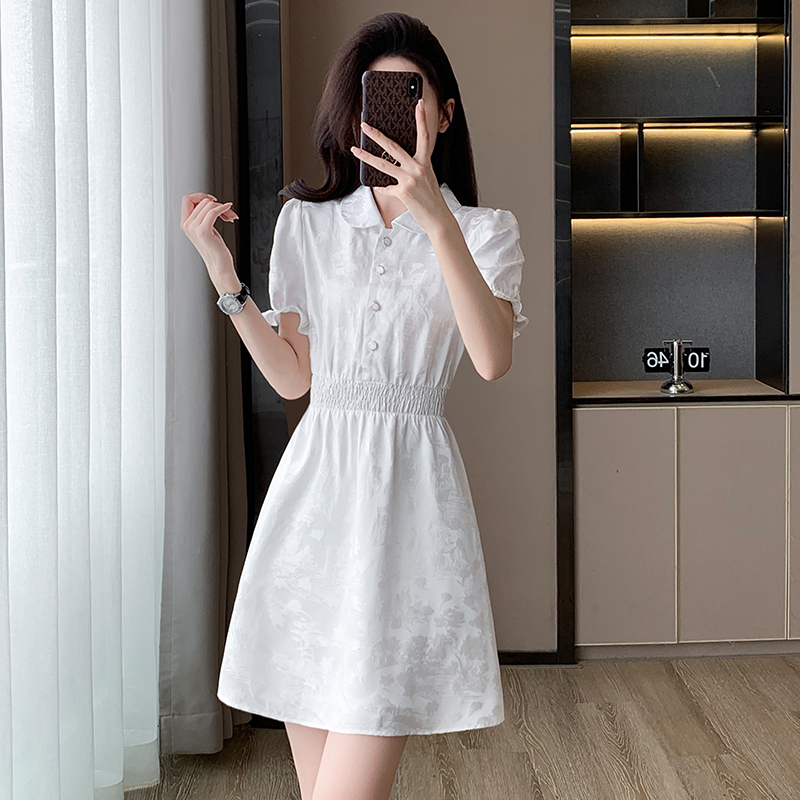 设计感减龄收腰连衣裙女