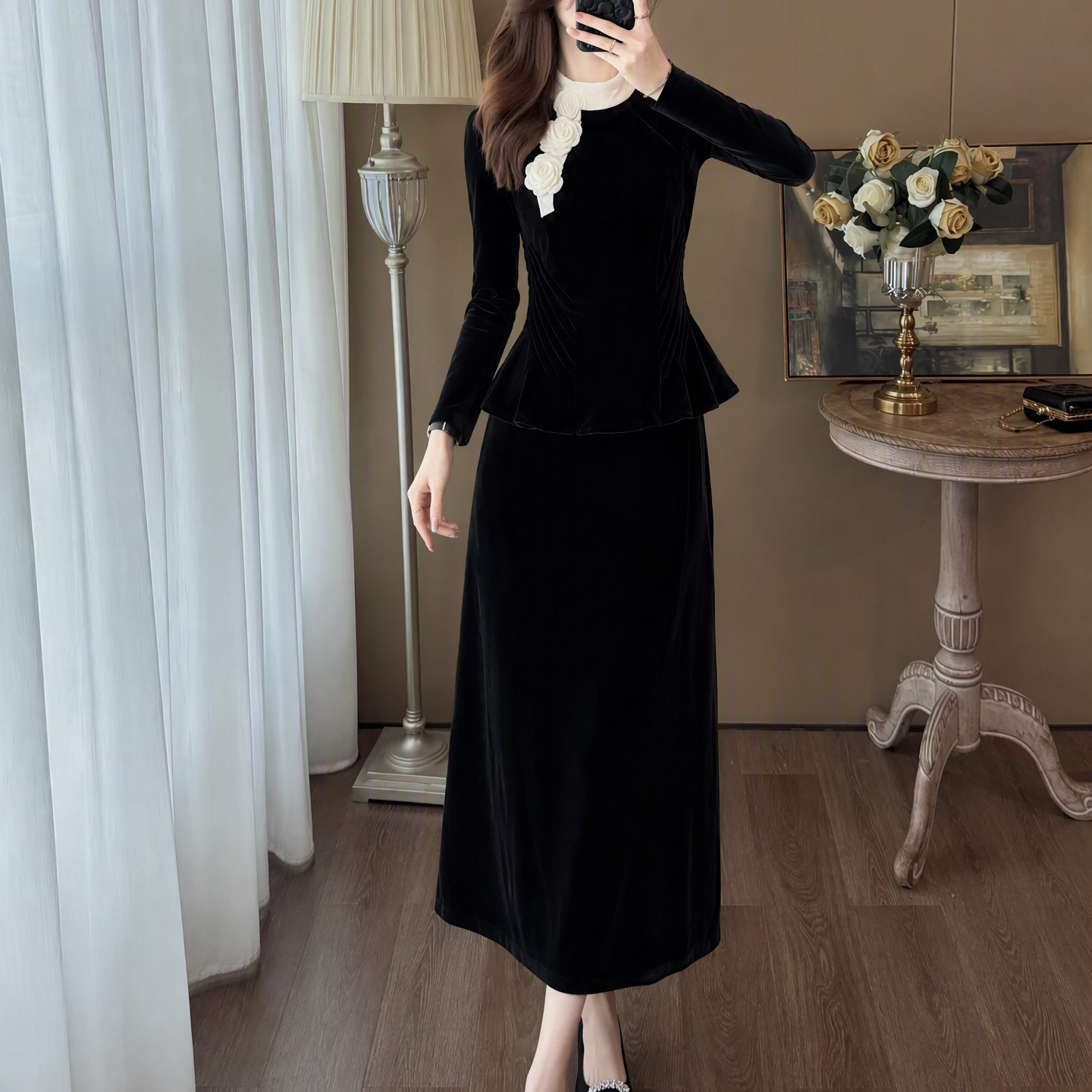 丝绒春秋装女收腰蝴蝶结套装裙
