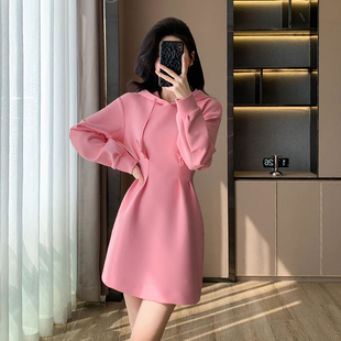 连衣裙女2025春季新款法式时尚收腰小个子高级感a字卫衣连帽裙子