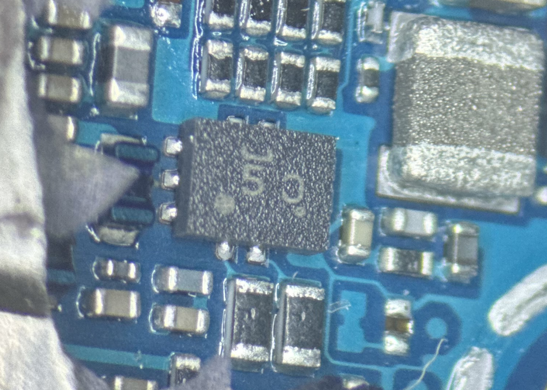 适用于 三星W2019/S8/S9/+ 附件识别IC 5/5E/5D/5C USB转换控制IC - 实物图