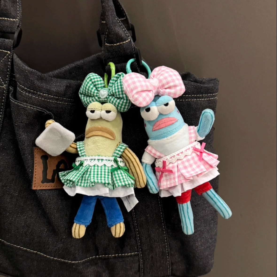 比奇堡的居民们娃衣蕾丝格子粉蝴蝶结背带裙躺平鱼衣服酷酷鱼着替