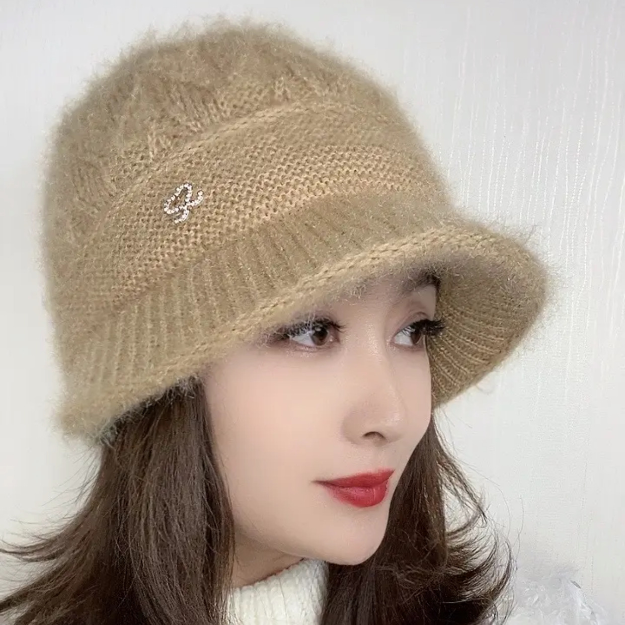 帽子女士秋冬季2025新款针织松鼠绒帽檐时尚冬天保暖百搭厚毛线帽