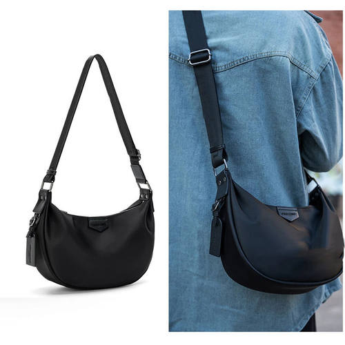 2025女新款饺子包时尚休闲单肩挎包轻便通勤女包户外防泼水运动包