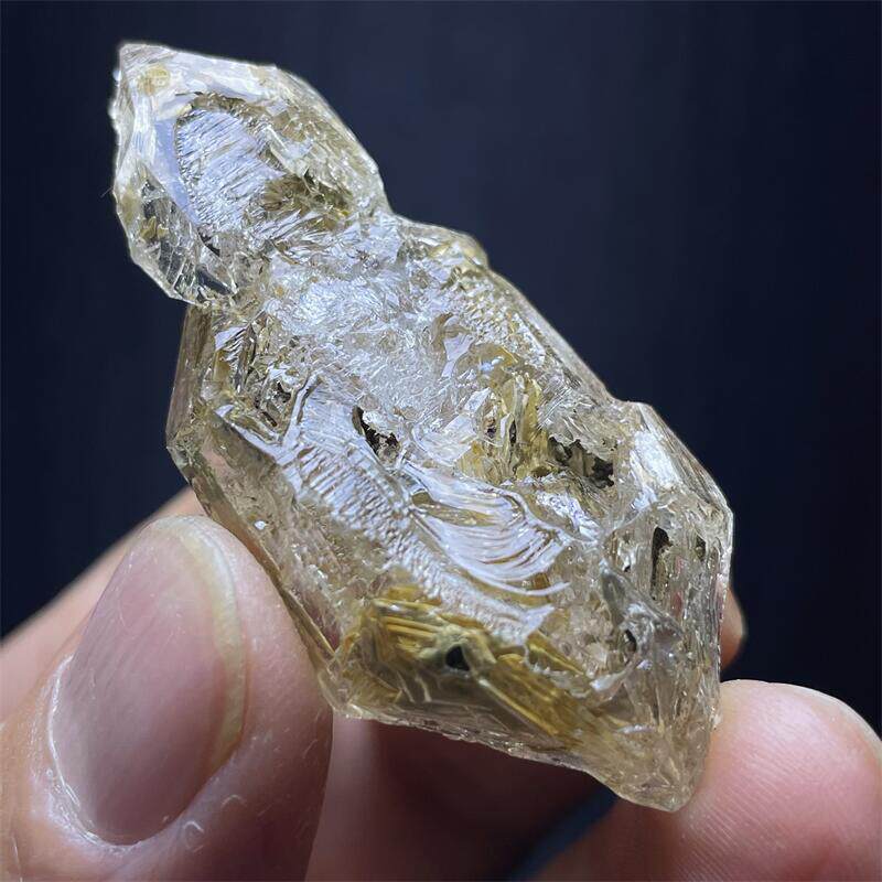 천연 파키스탄 노란색 네일 창 해골 크리스탈 원시 돌 장식 세미 귀중한 미네랄 크리스탈 표본 이상한 돌