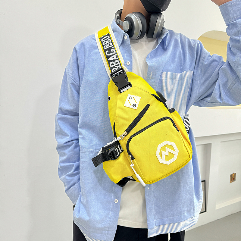 斜挎包男2024新款潮牌帆布胸包多功能男士韩版休闲户外单肩小背包