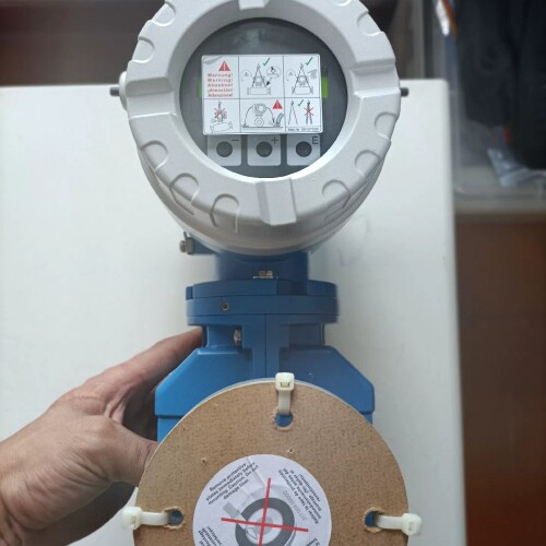 E+H电磁流量计10L25科里奥利质量8F3B涡街流量计5W ~议价