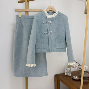 小香风羽绒套装女2025冬季新款羊毛呢中式盘扣蕾丝刺绣花边两件套