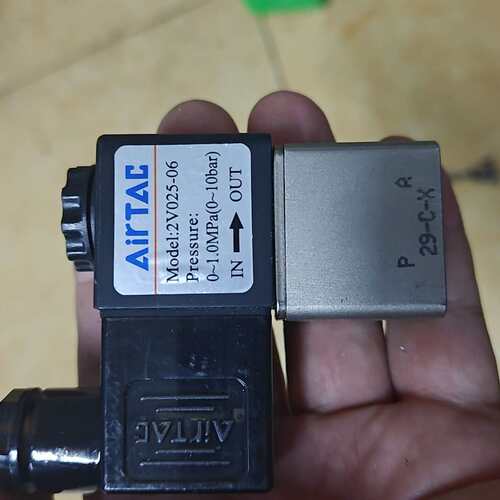 {议价}AirTac/亚德客 2V025-06 拆机电磁阀闲置 功能