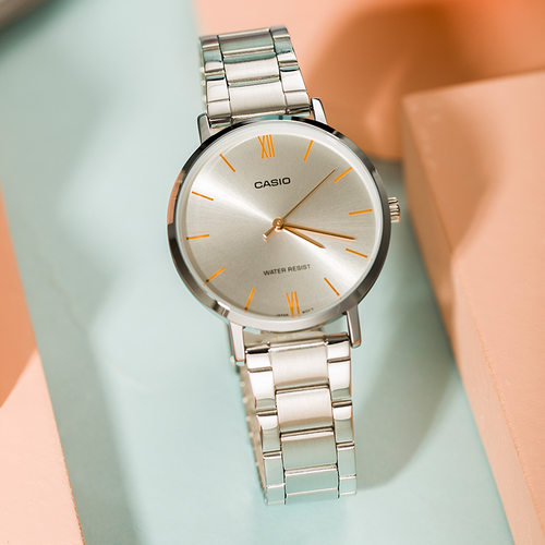 时尚石英卡西欧简约手表