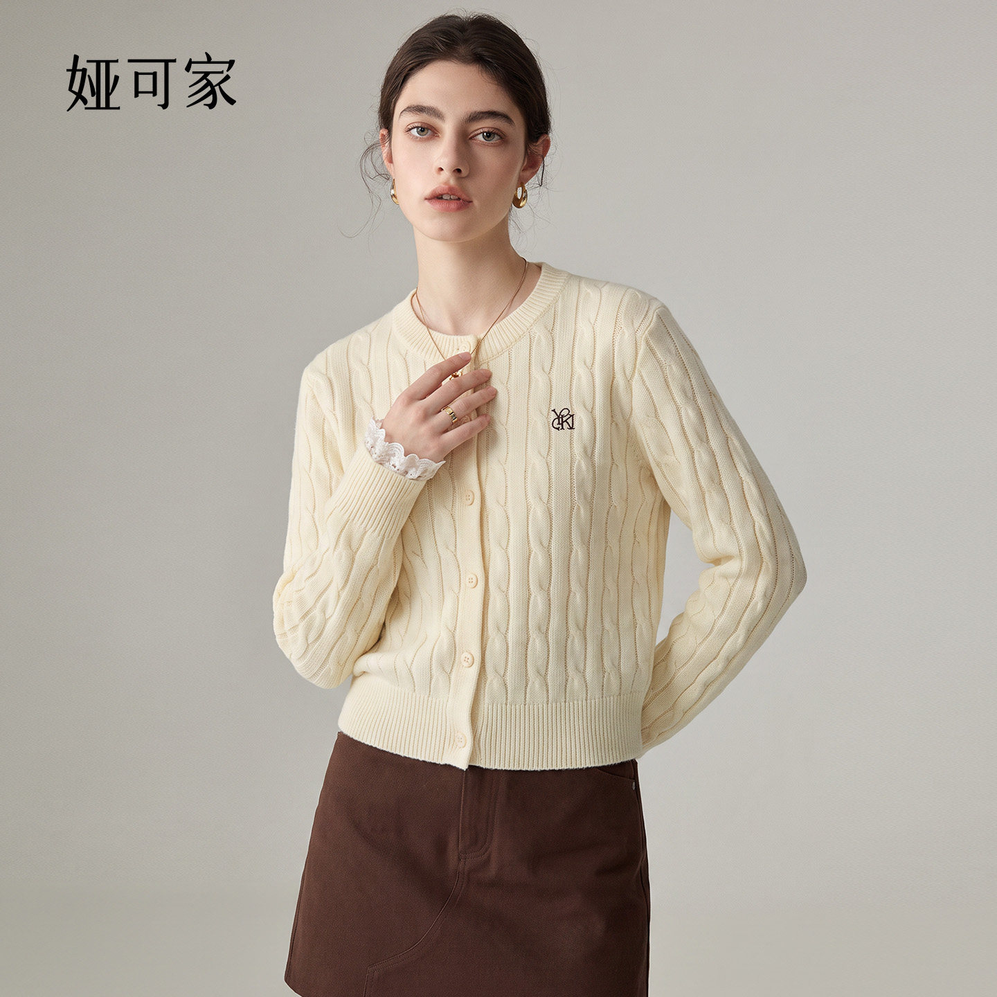 娅可家 春日女友开衫2.0 扭结针织衫女春秋宽松刺绣麻花毛衣外套
