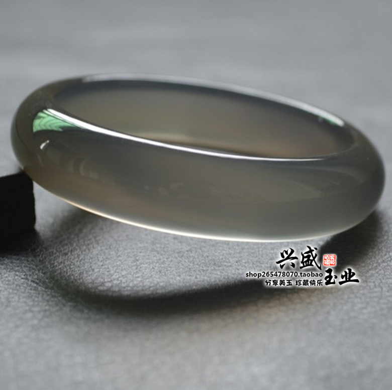 巴西天然灰紫纯玛瑙玉髓手镯女饰品送妈妈加宽加厚玛瑙玉石手镯子