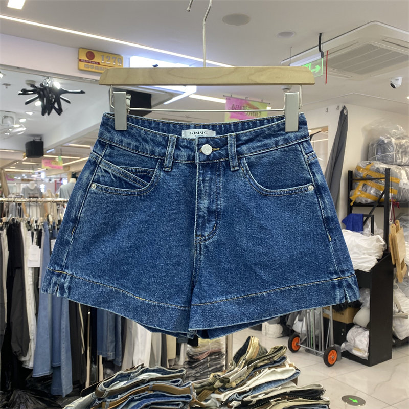夏季高腰显瘦A字开叉牛仔短裤