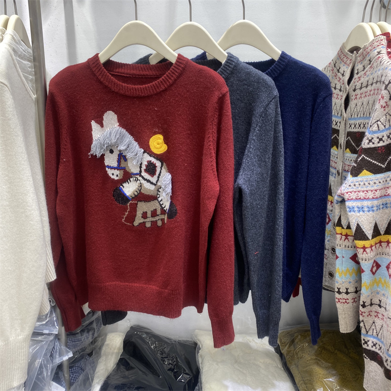 韩式2025冬款可爱风卡通羊毛毛衣