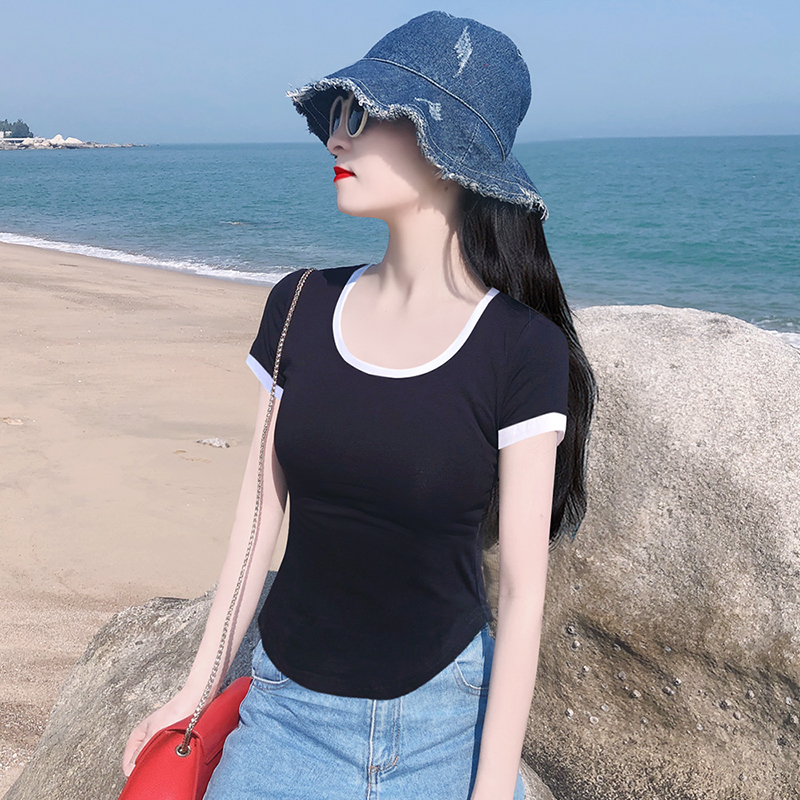 黑色减龄圆领针织螺纹短袖T恤