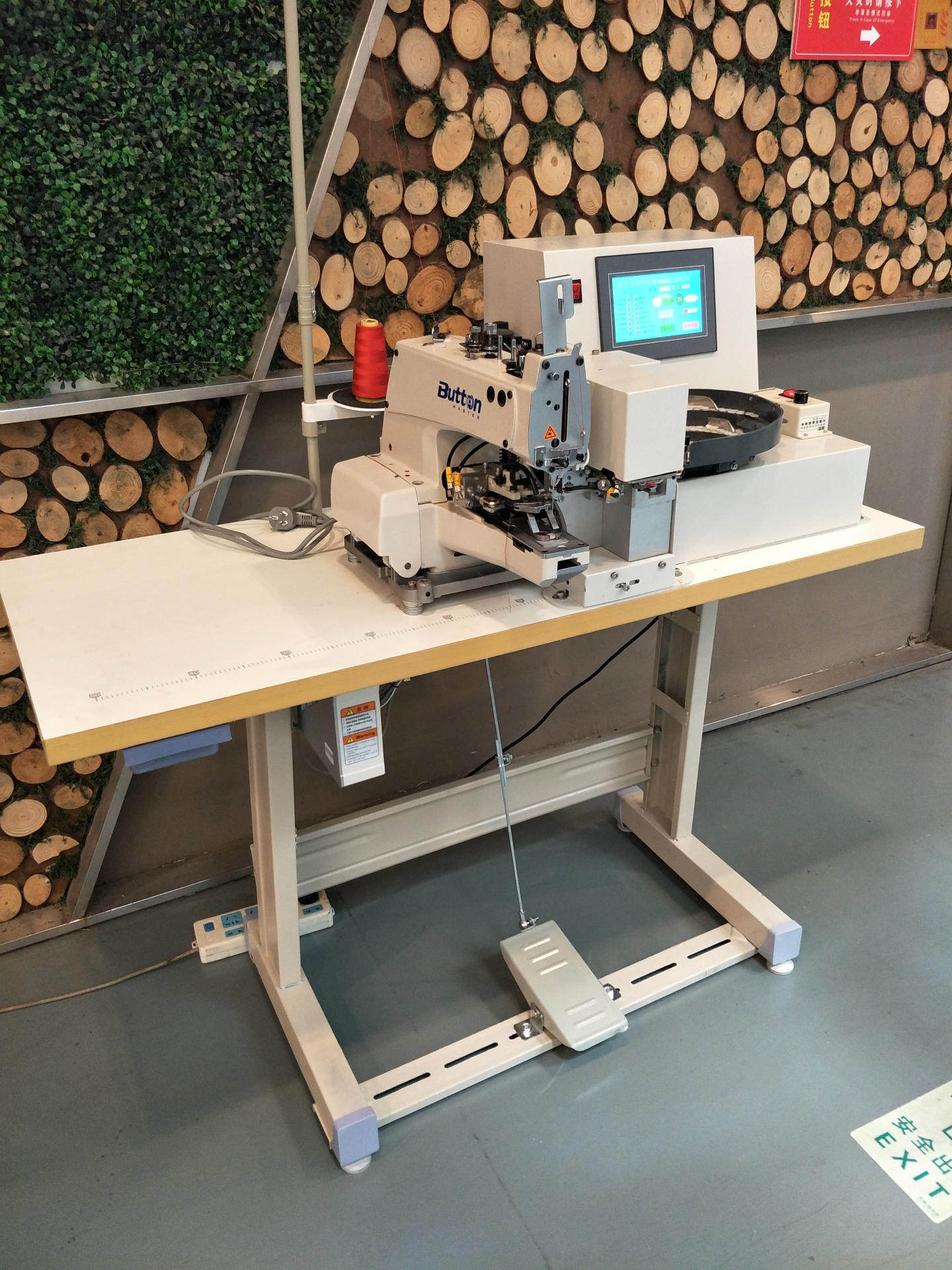 电脑自动送扣订扣机衬衣钮扣机373钉扣机钉钮机扣子缝扣机