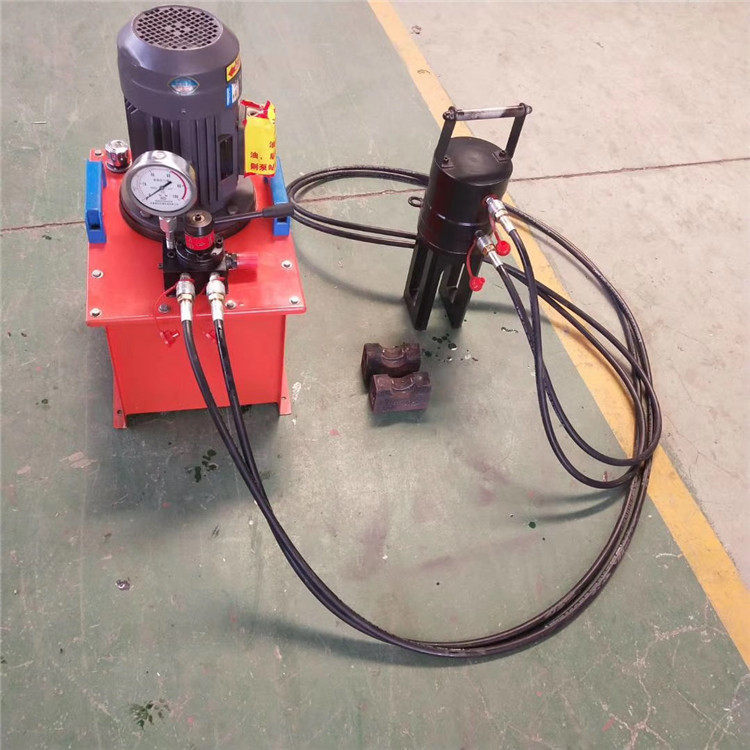 公路桥梁钢筋套筒冷挤压机钢筋套筒冷挤压机一次三道钢筋冷压机