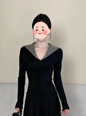 超好看气质黑拼灰色V领长袖T恤女2026秋冬新款显瘦百搭亲肤打底衫