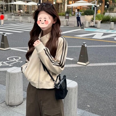 2026春秋新款拼色立领三条杠拉链显瘦外套女美式复古机场卫衣开衫