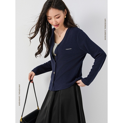 恒源祥天丝莱赛尔绵羊毛开衫外套女秋冬保暖刺绣百搭V领针织卫衣