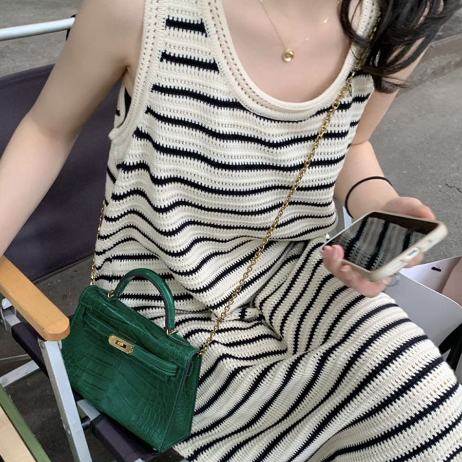 无袖条纹针织洋装女宽松