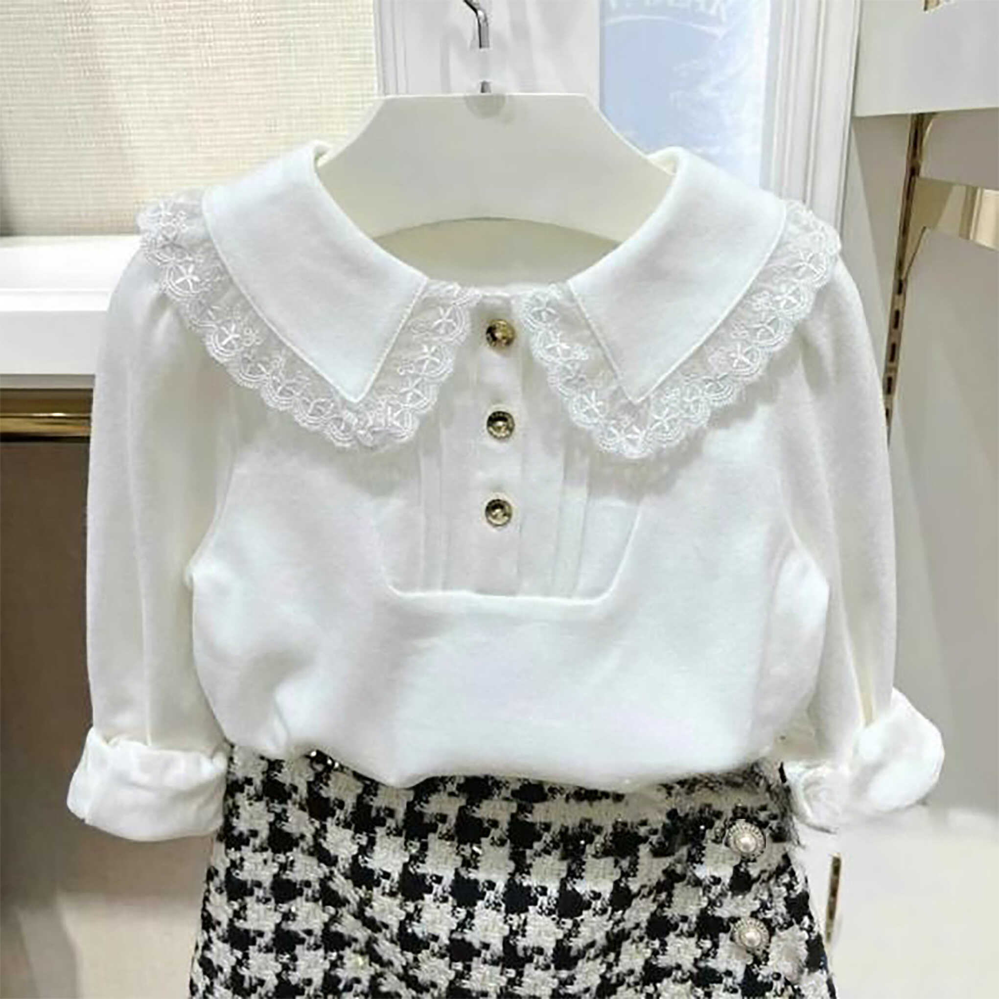 chris童装25春秋新款女童大翻领蕾丝边长袖T恤中大童休闲打底衫