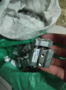 【议价】亚德客导杆气缸 三杆气缸 ARCQ20X10