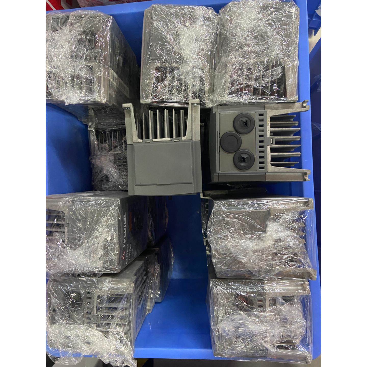 【议价】拆机台安变频器N2-201-H 0.75千瓦 220伏 成