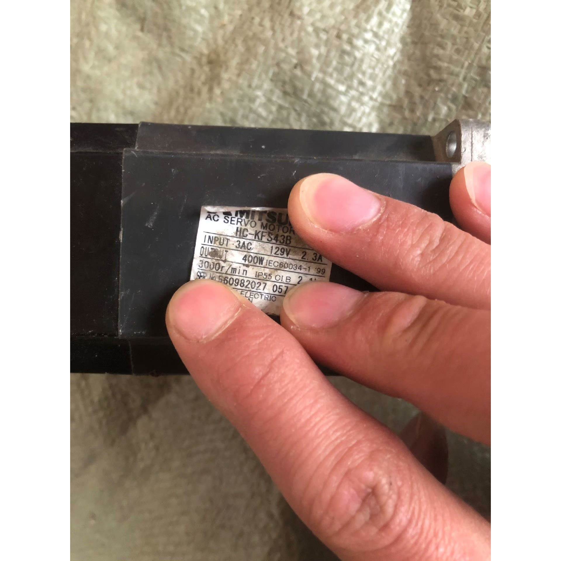 【议价】三菱伺服电机HC-KFS43B。