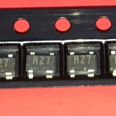 2sc4093-t1 丝印r27 贴片sot143 高频放大三极管 全新进口原装nec