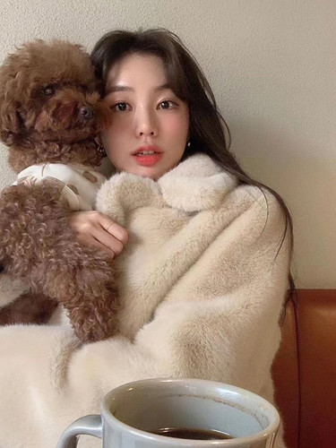 现货 lo*eyousom*ch翻领毛毛外套皮毛一体2024新款冬季毛绒大衣