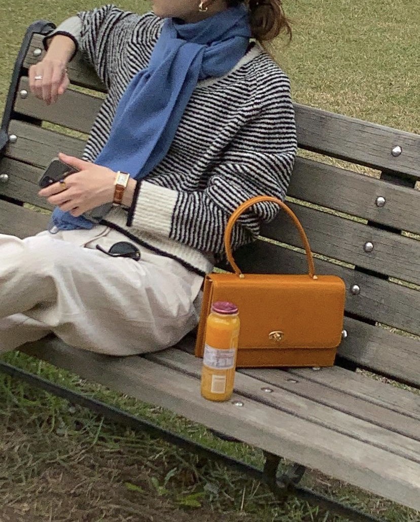 Lerobe美娜家羊毛v领条纹宽松针织毛衣