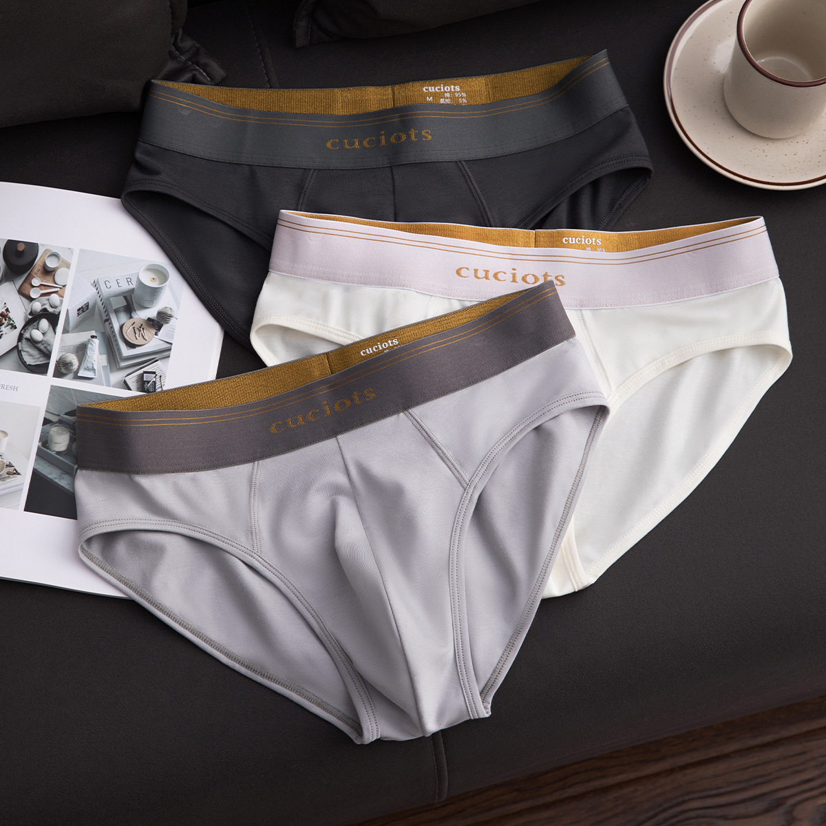 MOCARLCE新款男士内裤纯棉底裤三角裤纯色简约男款三角裤中腰抑菌