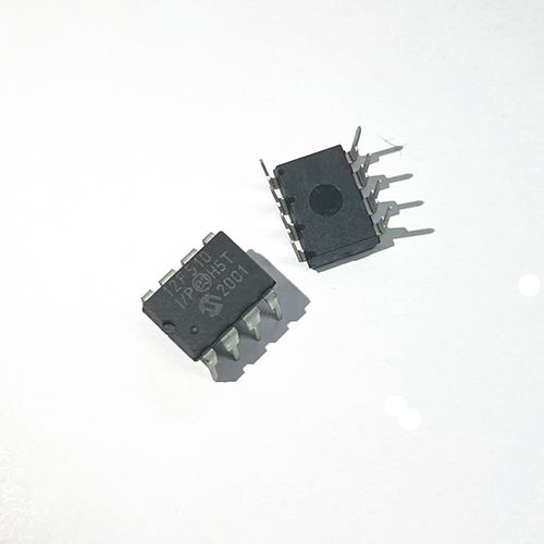 PIC12F508-I/P 12F509 12F510 12F615 12F629 12F635 675E T DIP8