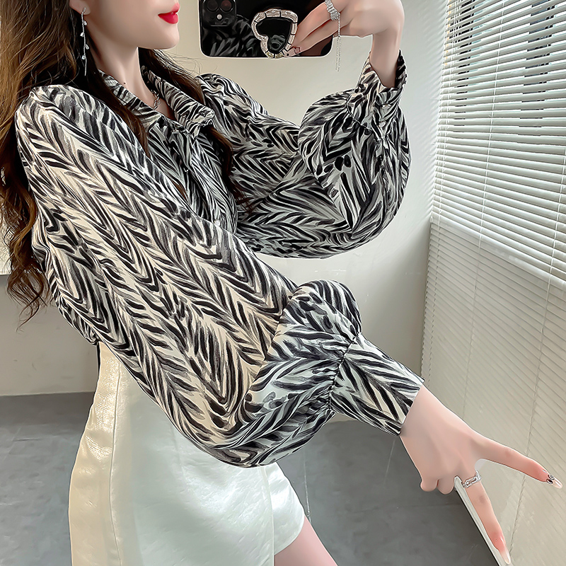 轻奢高级感复古印花衬衫