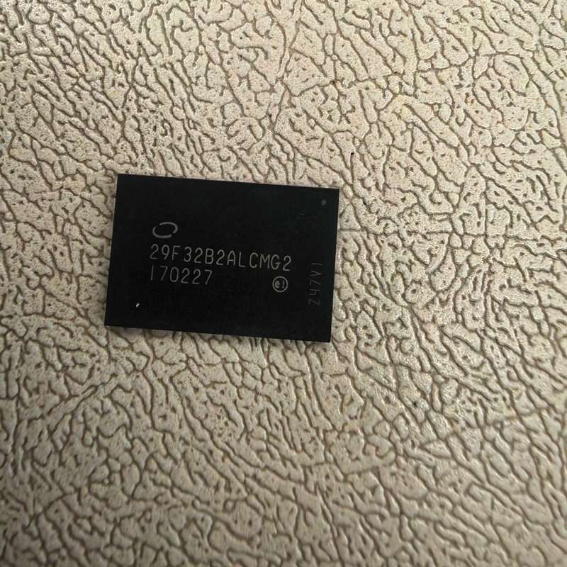 议价-内存，有新，有拆机，共33个，型号：29F32B2ALCMG-可维修