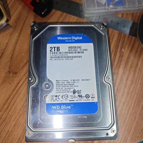 议价-西数2T硬盘，SATA 6G/S. HA500，品相好，包好-可维修