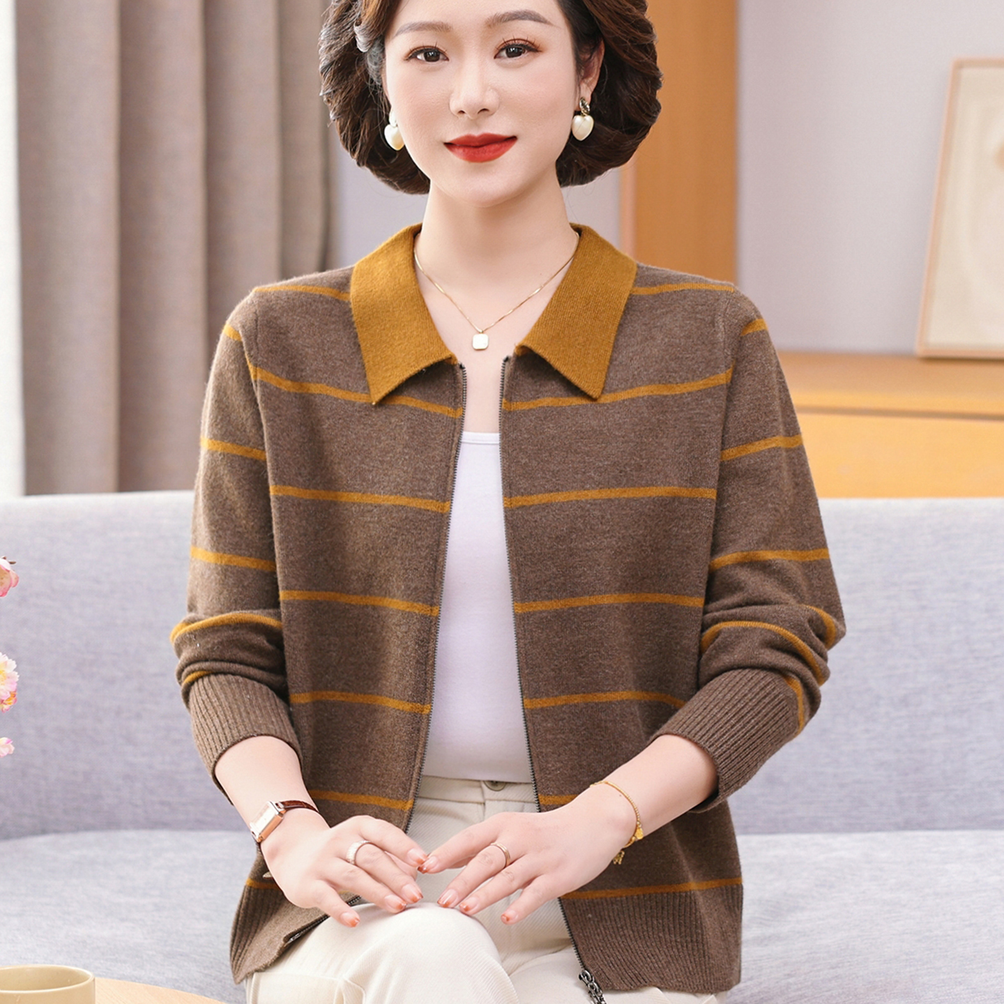 妈妈秋装上衣2025新款针织开衫