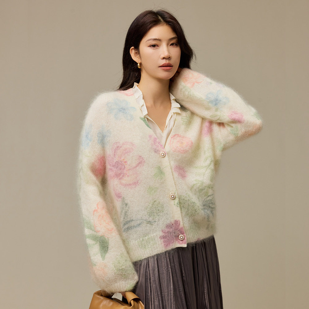 松弛感印染花朵马海毛毛衣外套女秋季新款女装宽松V领针织开衫厚