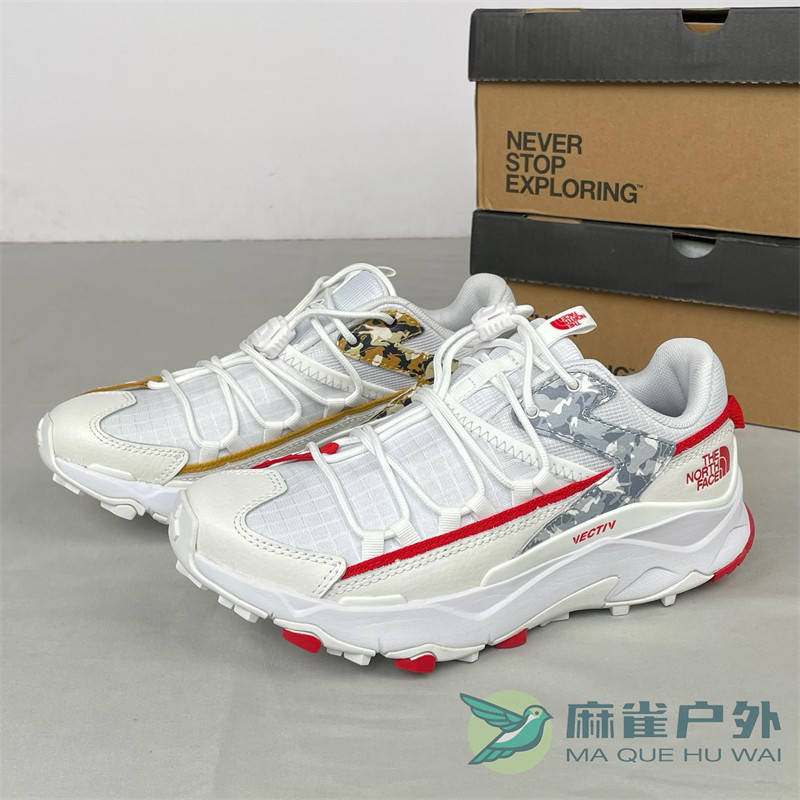 北面女轻便徒步鞋VECTIV休闲鞋