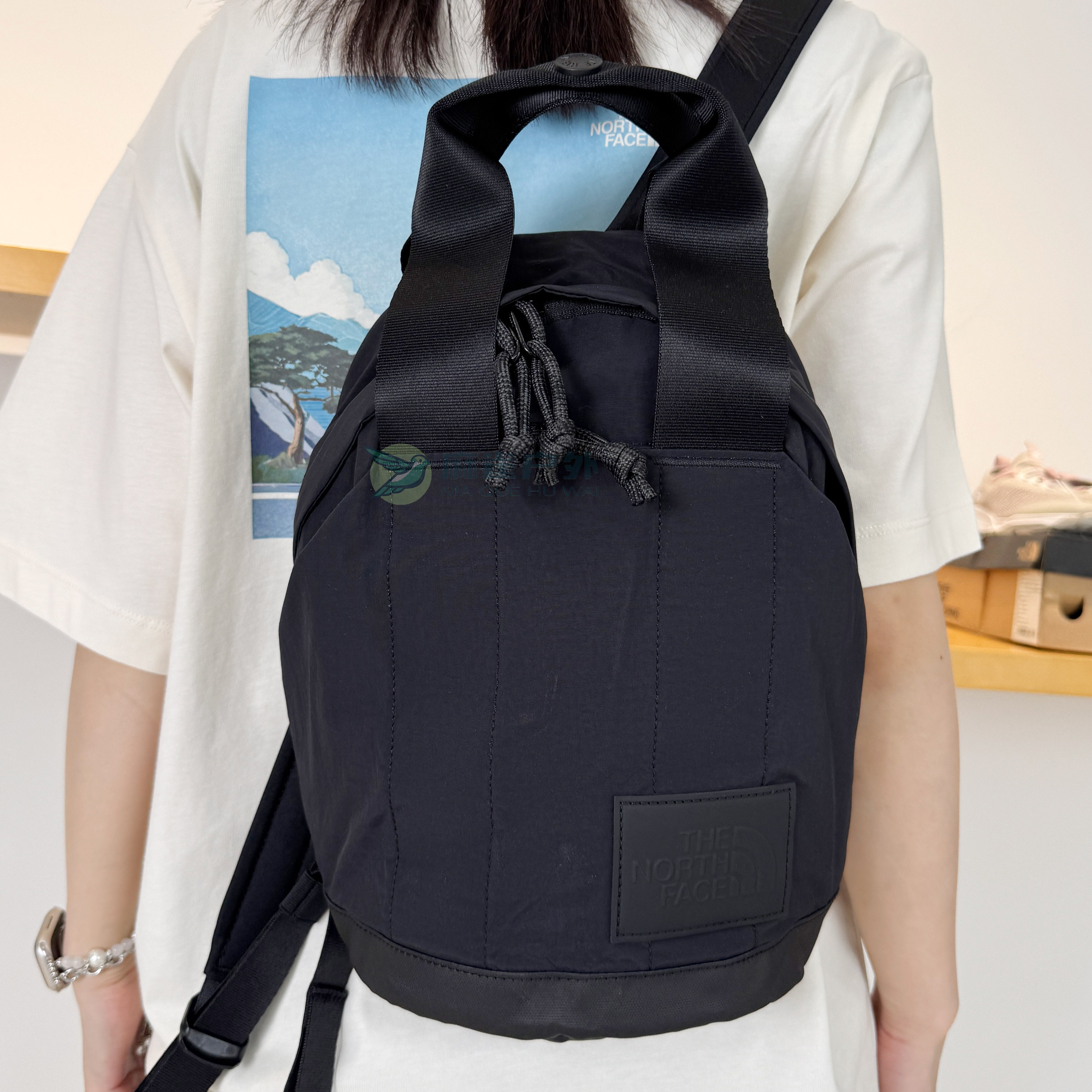 北面5升户外运动5升便捷双肩背包