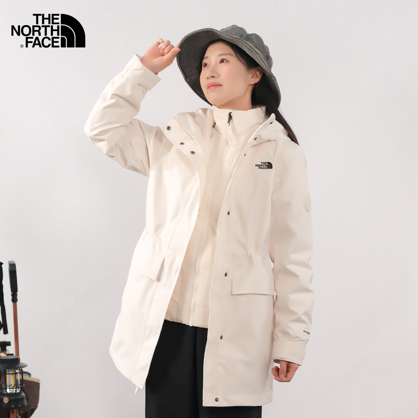 北面女子户外羽绒三合一冲锋衣