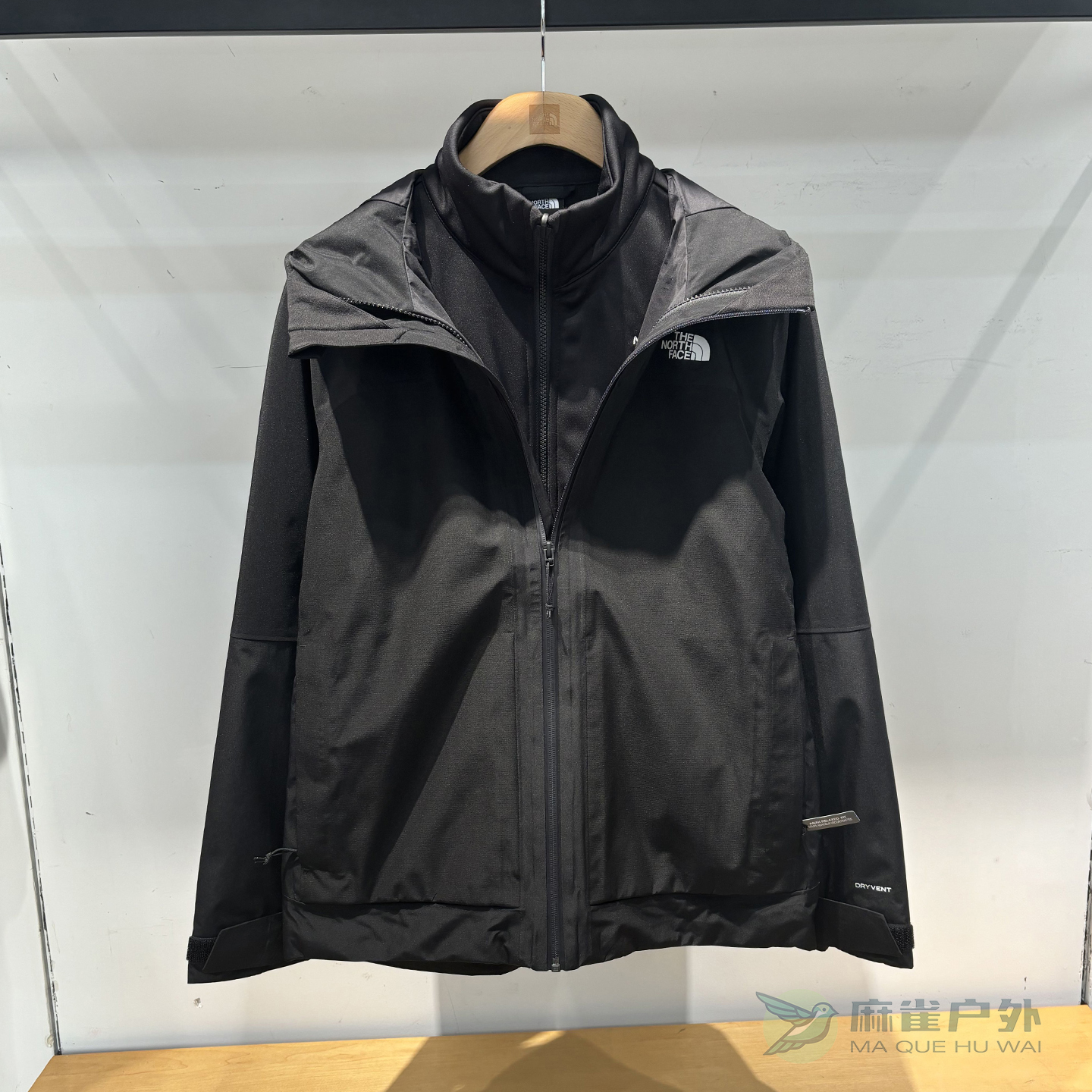 北面女软壳防水三合一冲锋衣外套