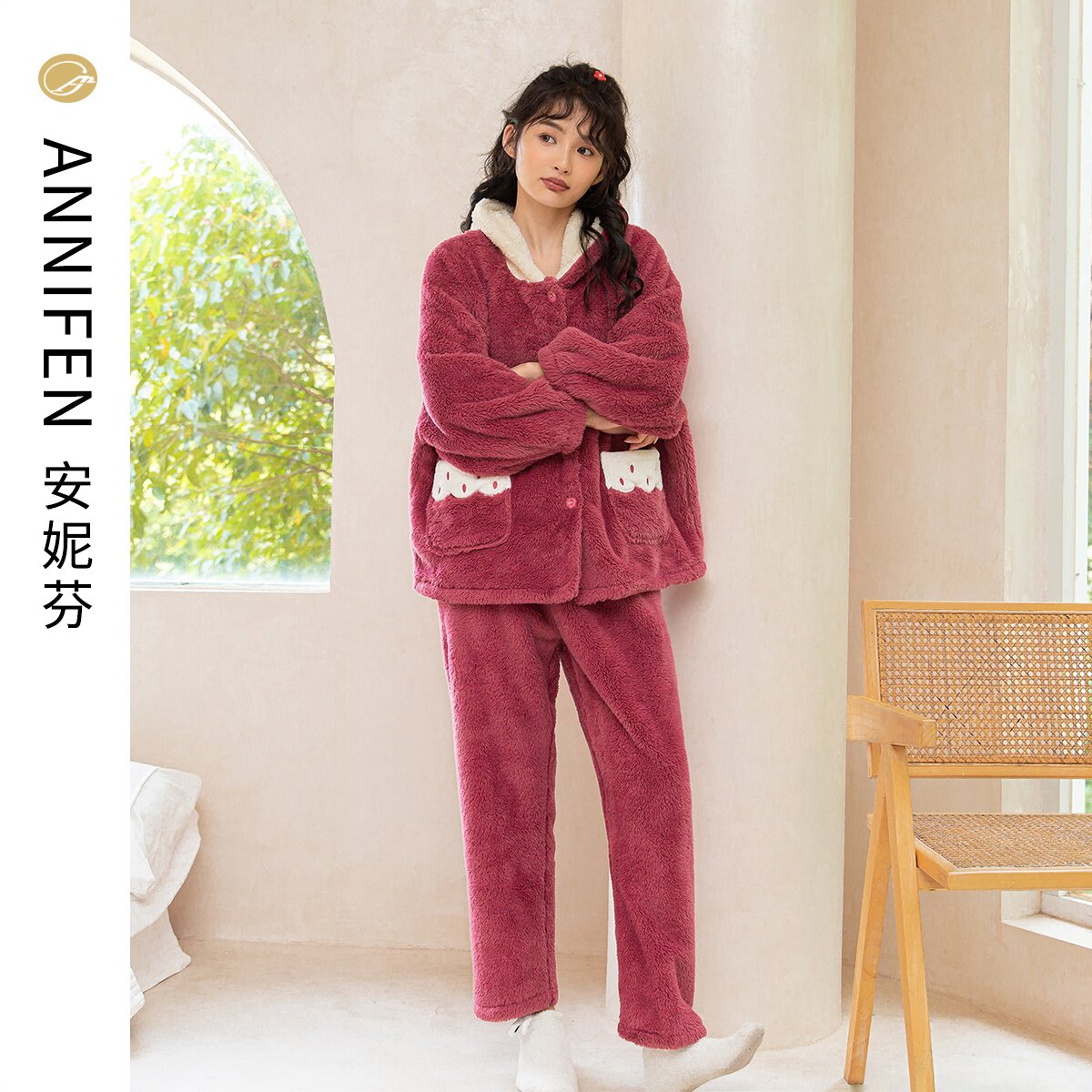 安妮芬秋冬新款女士珊瑚绒睡衣保暖女袍甜美可爱家居服可外穿