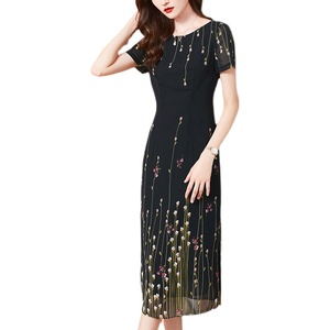 RM5644#黑色修身气质包臀连衣裙2023夏季新款女装印花短袖显瘦雪纺裙子