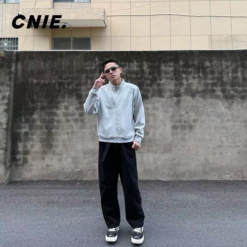 CNIE凡越短款立领休闲卫衣