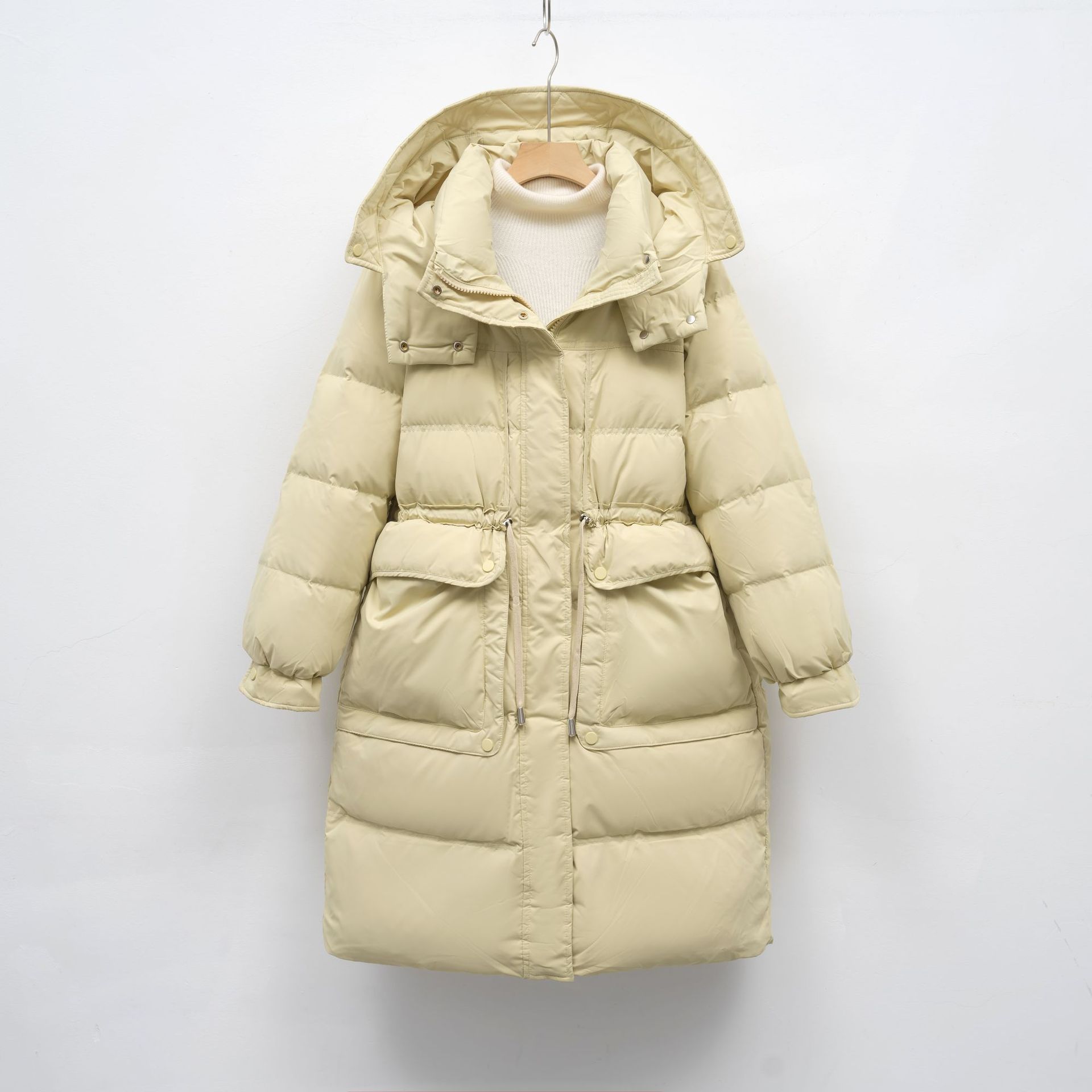 锦纶平湖驰新冬季中长款羽绒服