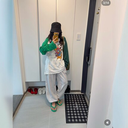 韩系卡通印花长袖T恤女2026夏新欧洲站时尚拼色条纹插肩袖上衣薄