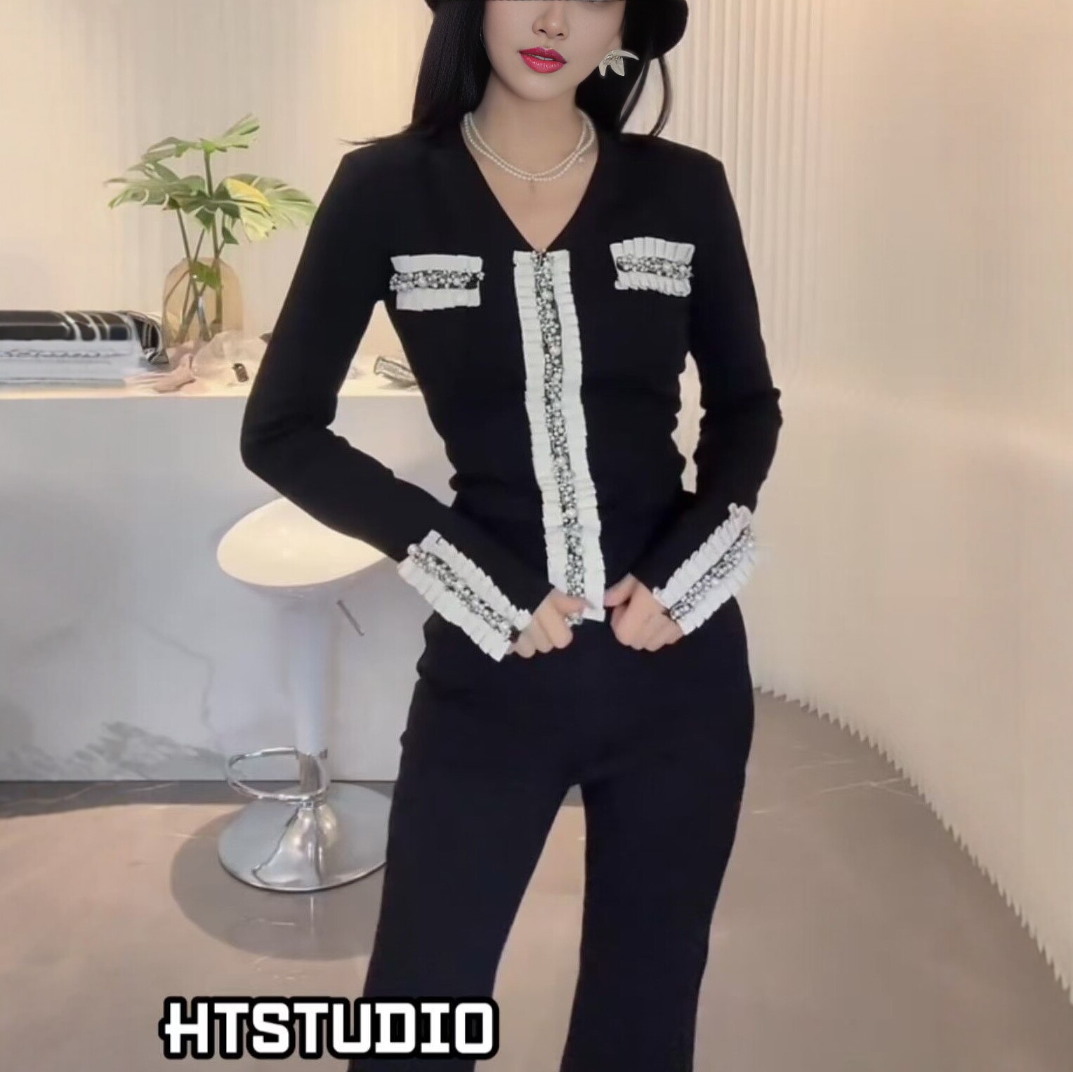 黑色长袖t恤女2026新款春季欧洲站打底衫女内搭可外穿洋气小香风