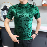 深绿色